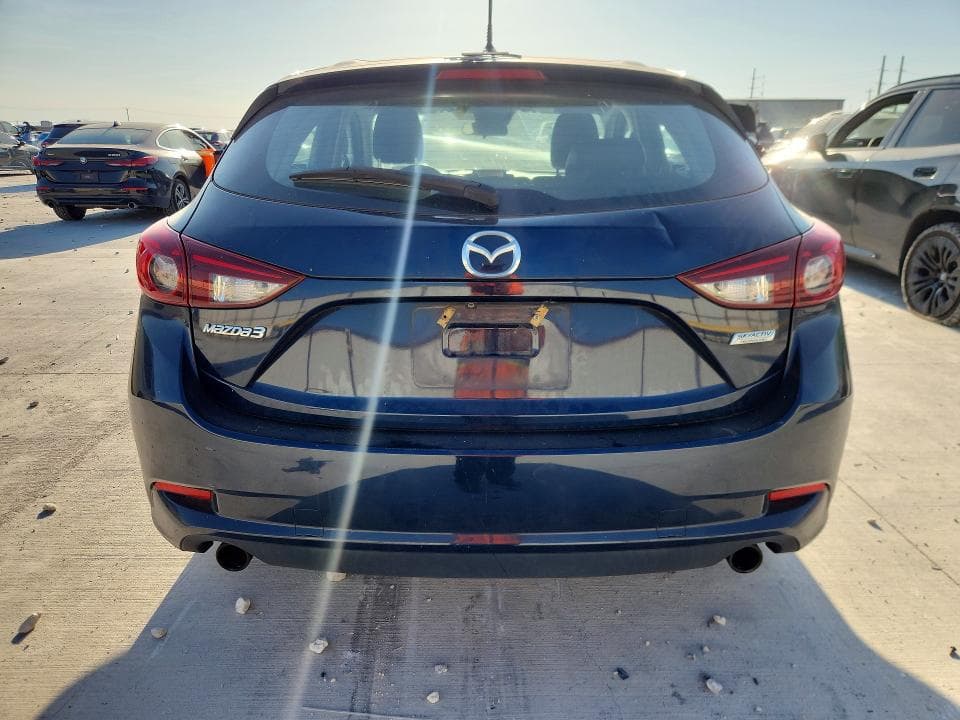 2018 MAZDA 3 TOURING 6
