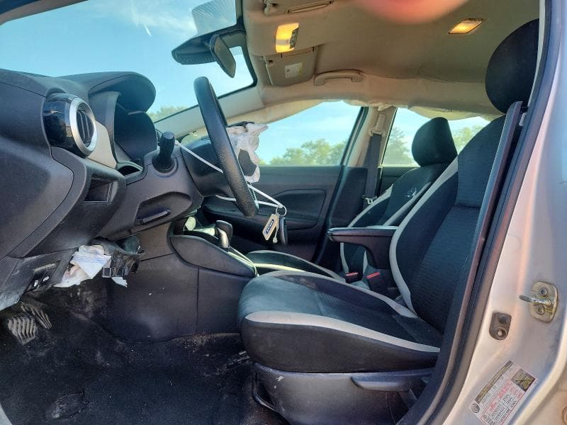 2020 NISSAN VERSA SV 7