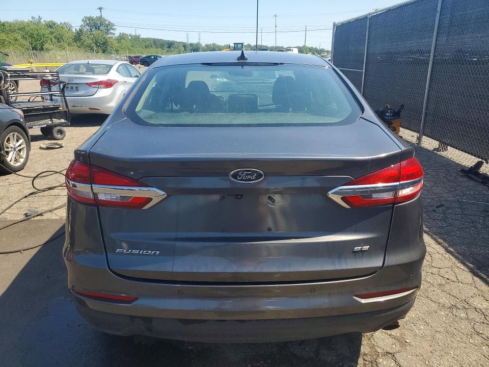 2020 FORD FUSION SE 6