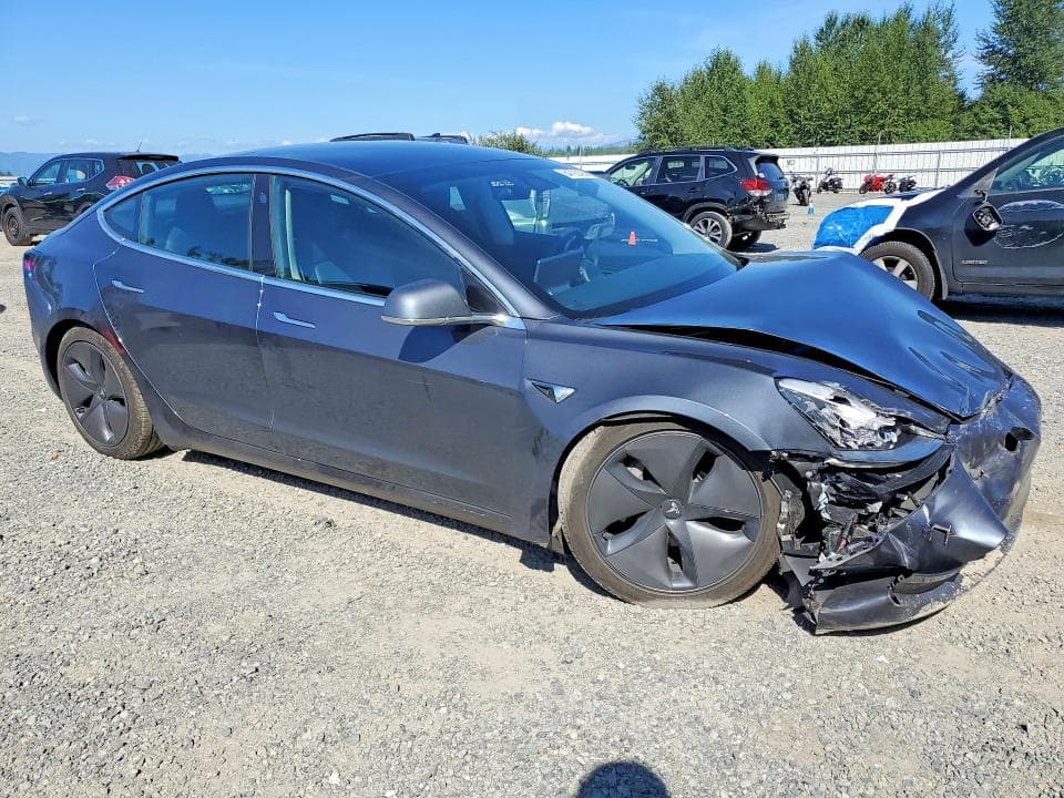 2019 TESLA MODEL 3 4