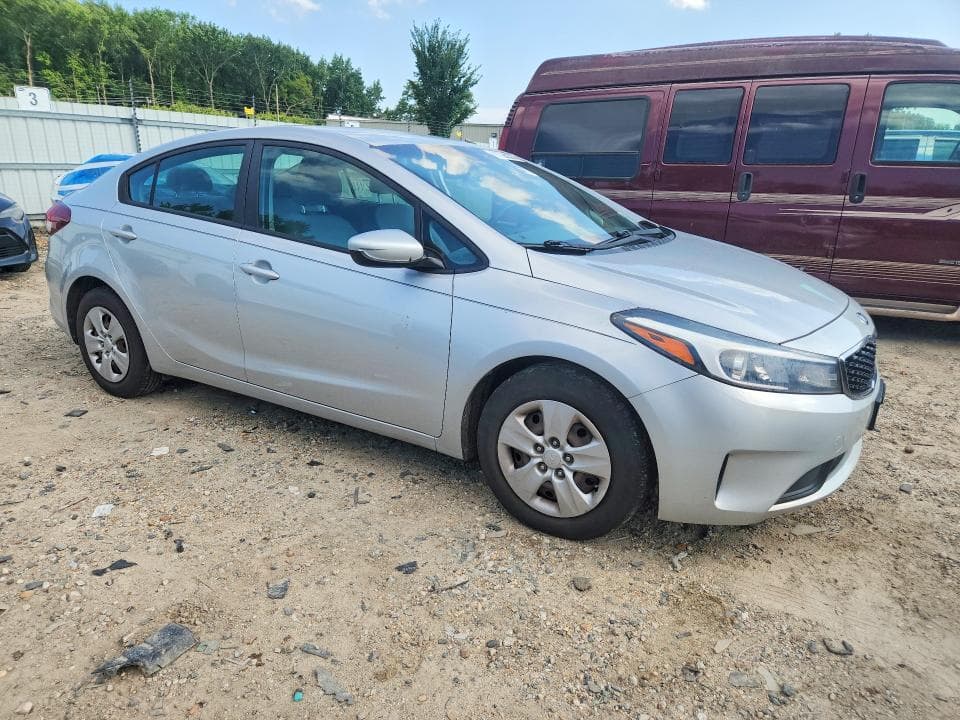 2017 KIA FORTE LX 4