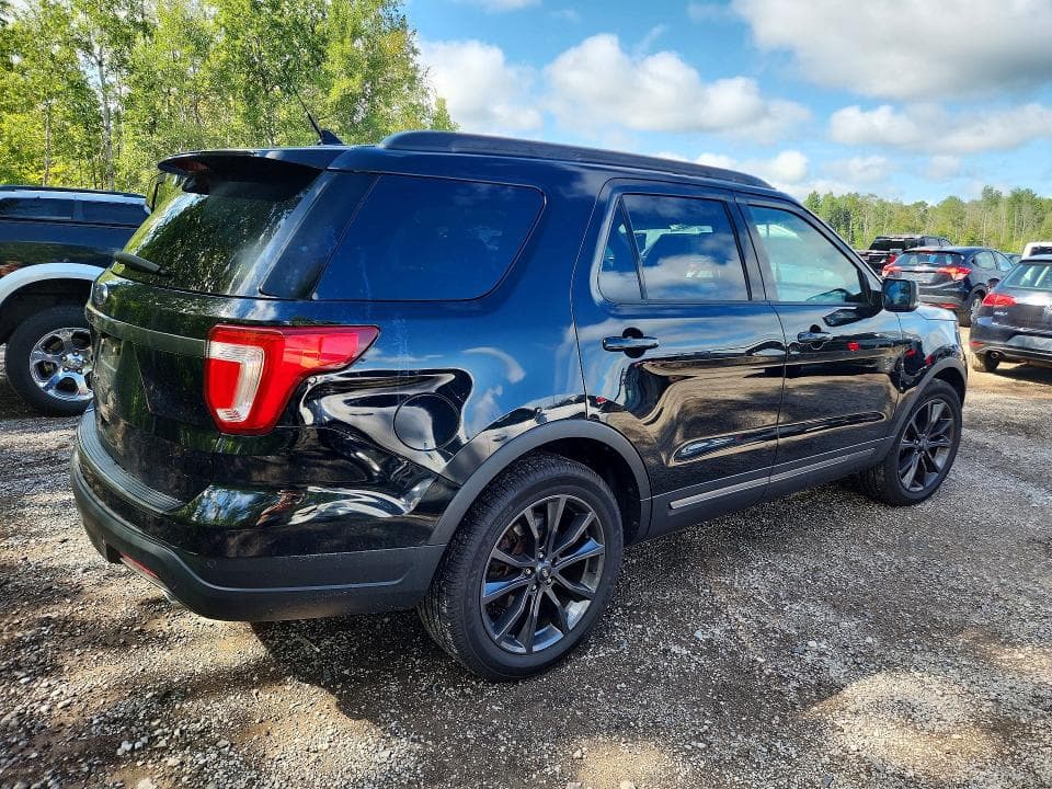 2018 FORD EXPLORER XLT 3