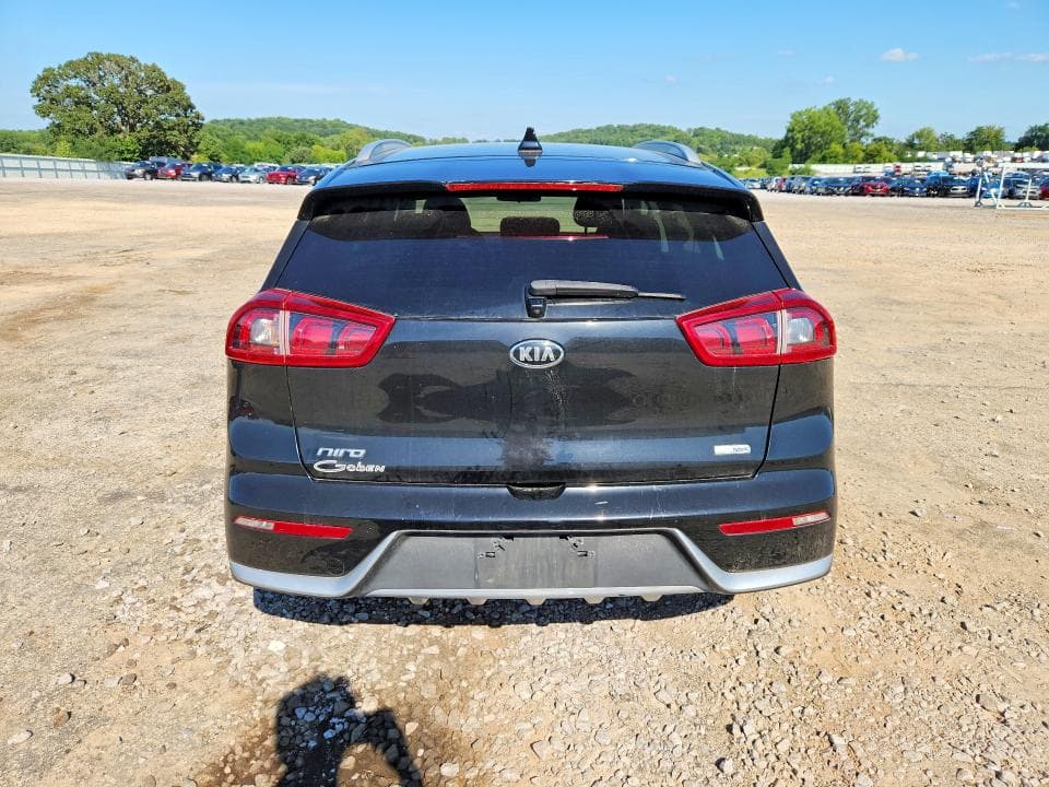 2017 KIA NIRO LX 6