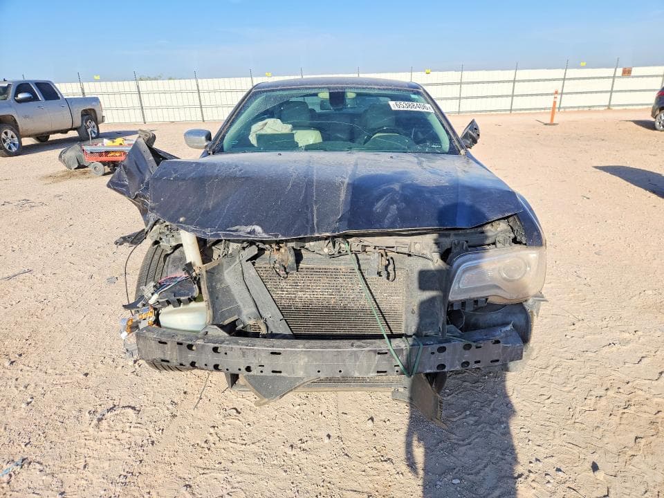 2018 CHRYSLER 300 LIMITED 5