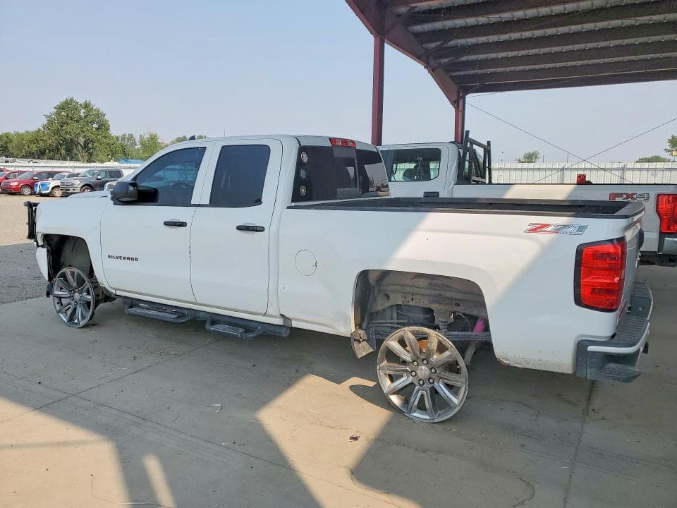 2017 CHEVROLET SILVERADO K1500 LT 2