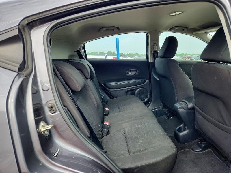2018 HONDA HR-V LX 11