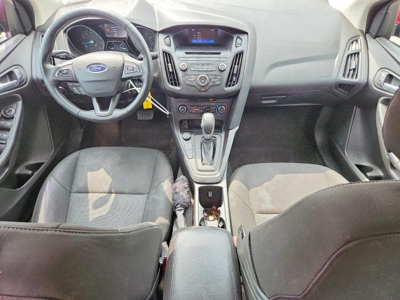 2017 FORD FOCUS SE 8