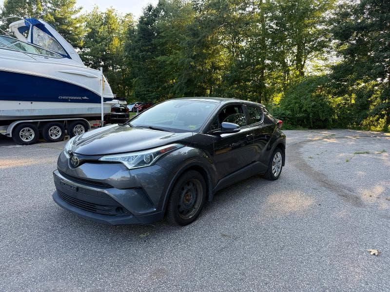 2019 TOYOTA C-HR XLE 2