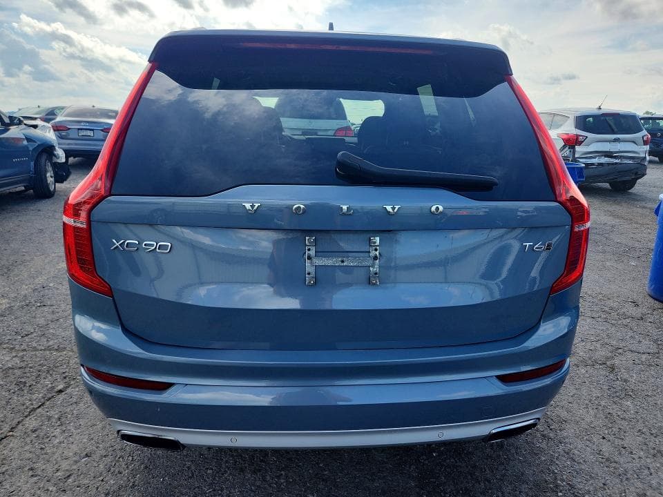 2020 VOLVO XC90 T6 MOMENTUM 6