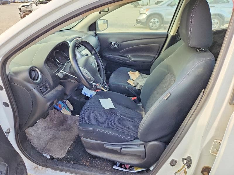 2019 NISSAN VERSA SV 7