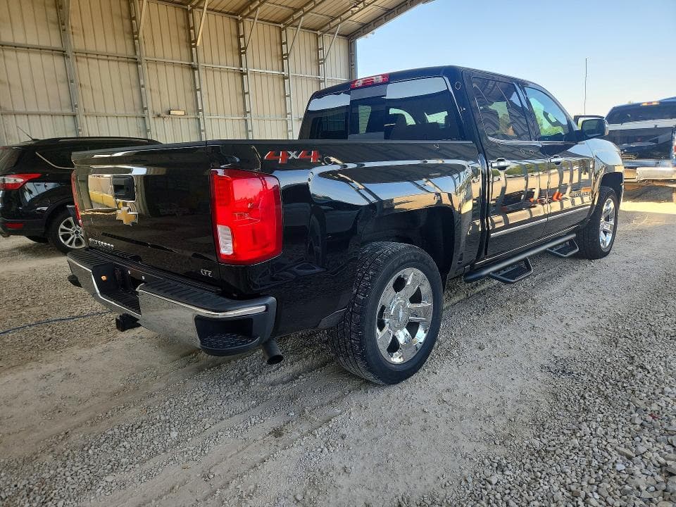 2018 CHEVROLET SILVERADO K1500 LTZ 3