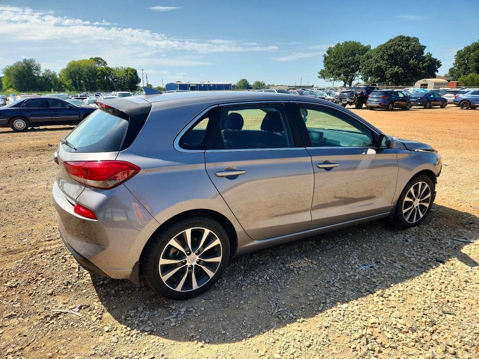 2020 HYUNDAI ELANTRA GT BASE 3