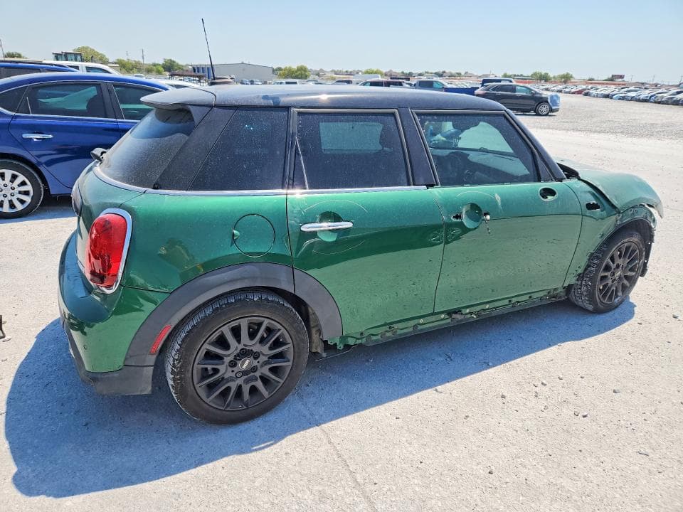 2022 MINI COOPER 3
