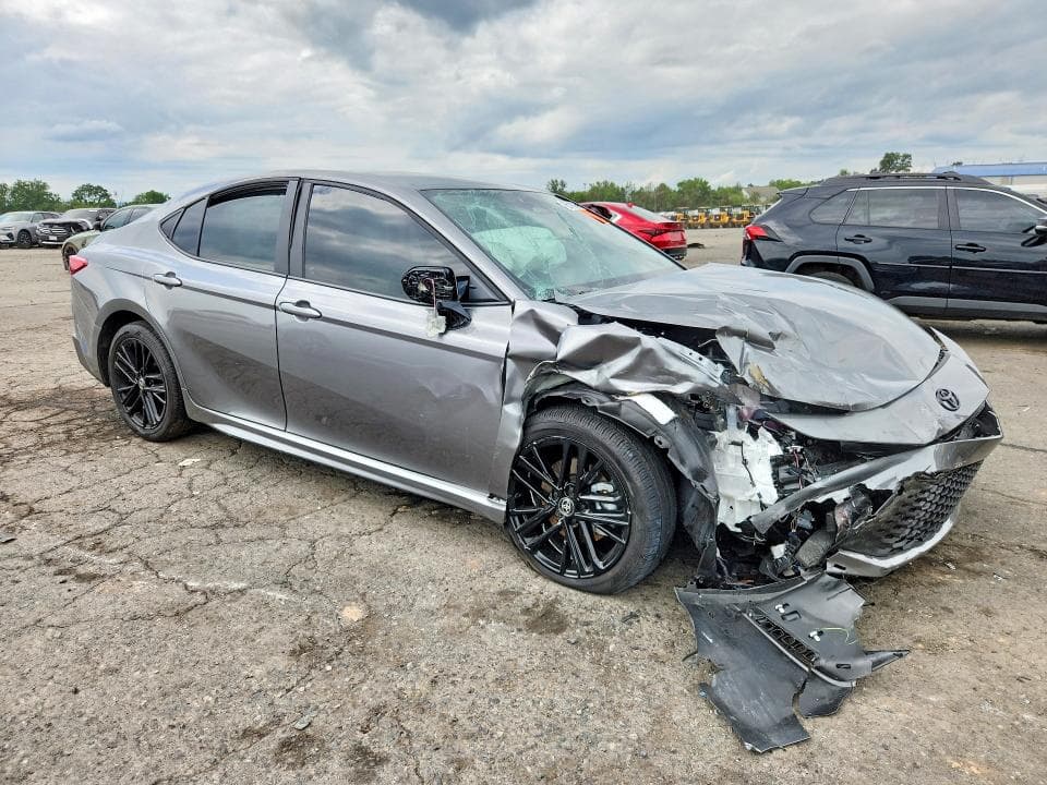 2026 TOYOTA CAMRY SE 4