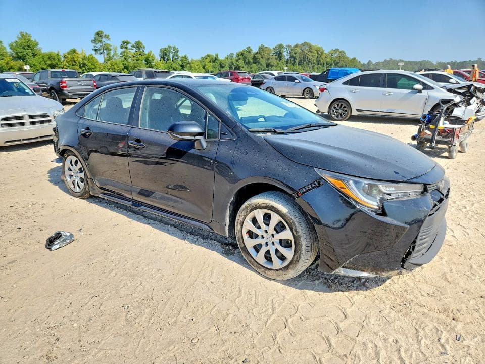 2025 TOYOTA COROLLA LE 4