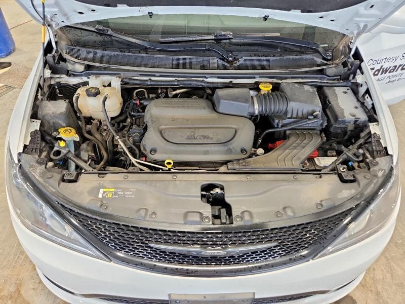 2020 CHRYSLER PACIFICA TOURING 12