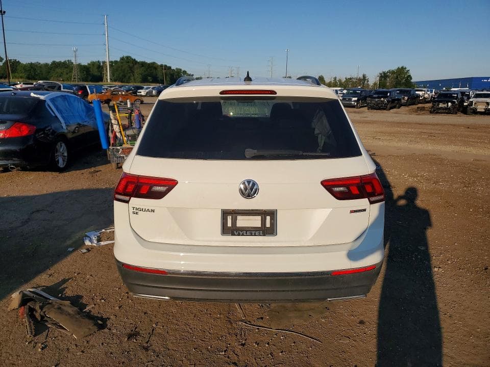 2021 VOLKSWAGEN TIGUAN SE 6