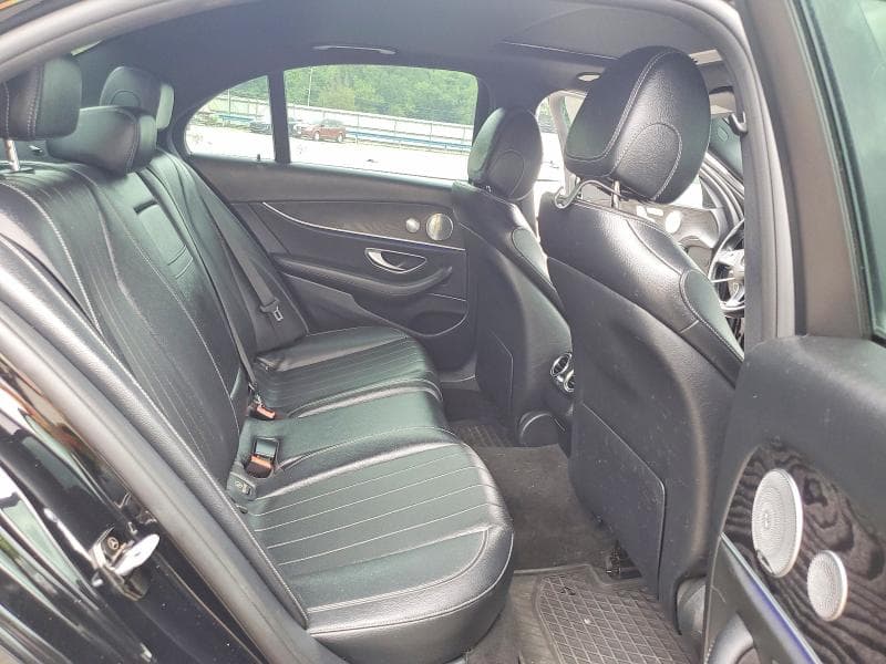 2017 MERCEDES-BENZ E 300 4MATIC 10