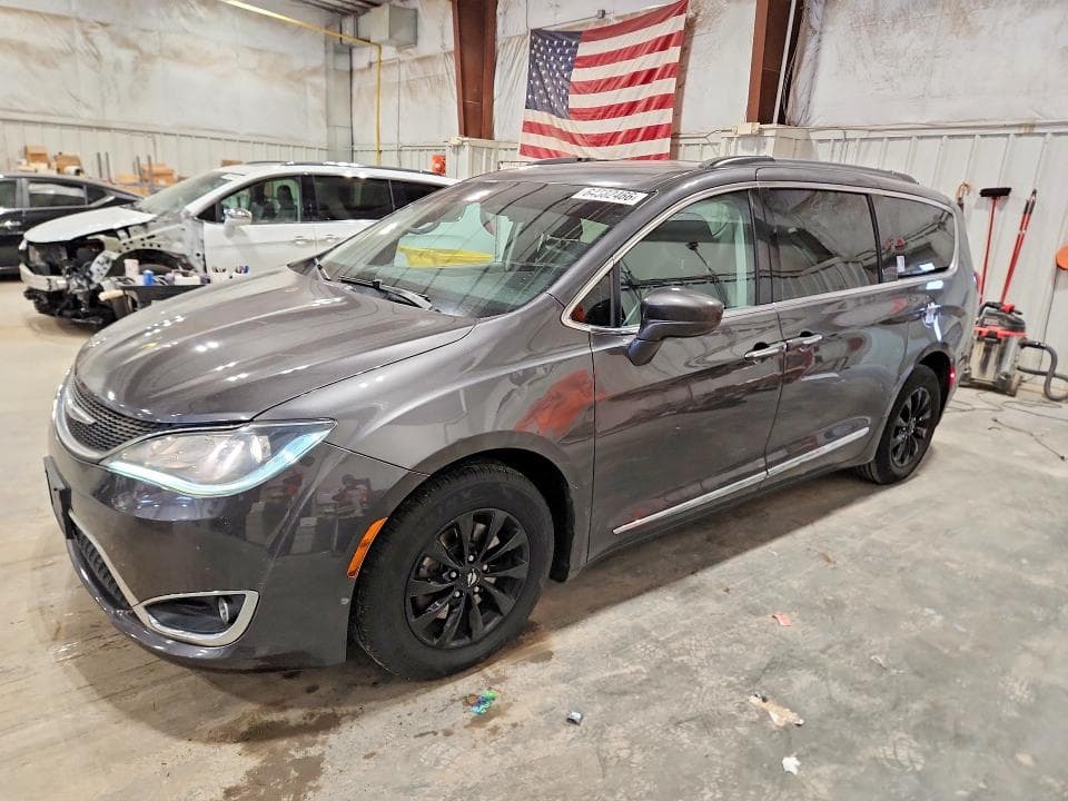 2017 CHRYSLER PACIFICA TOURING L - 1