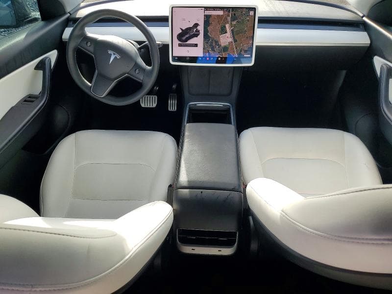 2021 TESLA MODEL Y 8