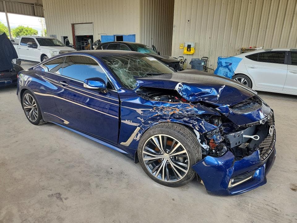 2018 INFINITI Q60 3.0T LUXE 4
