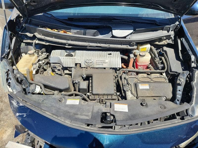2017 TOYOTA PRIUS V TWO 11