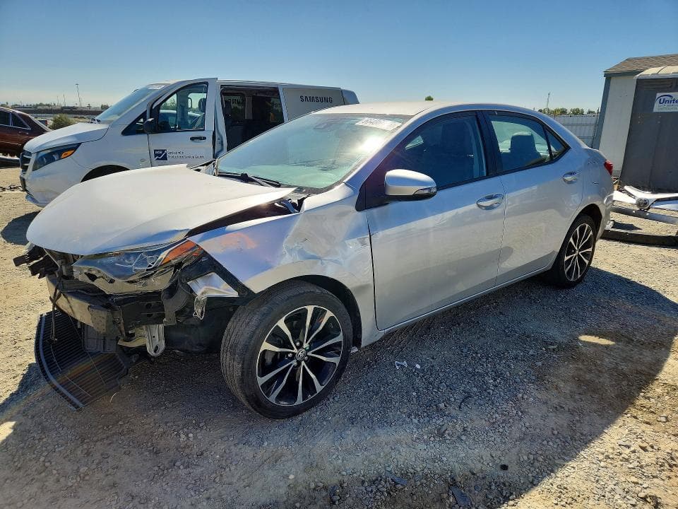 2017 TOYOTA COROLLA SE - 1