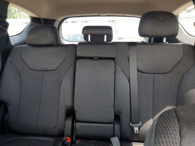 2020 HYUNDAI SANTA FE SE 10