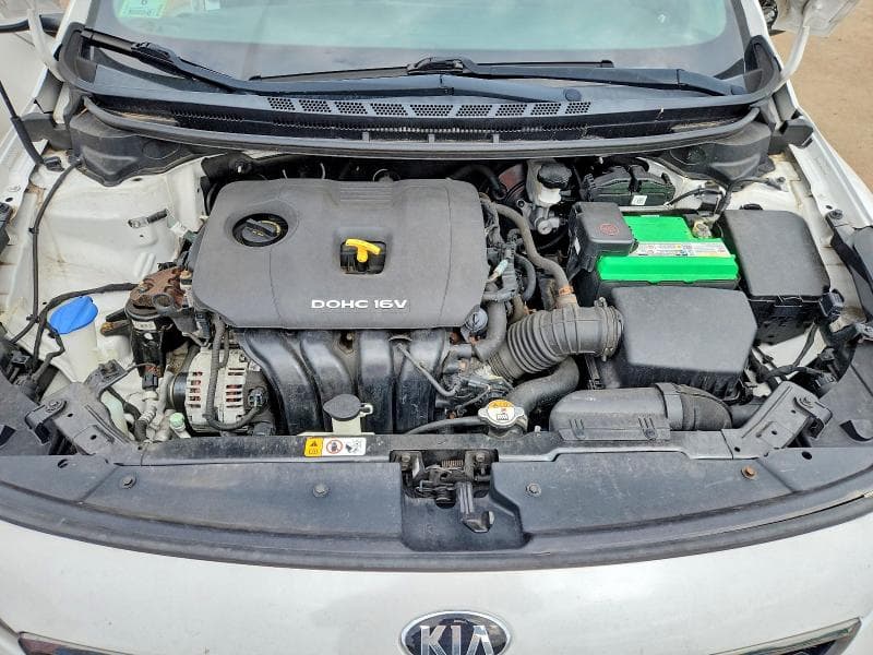 2017 KIA FORTE LX 11