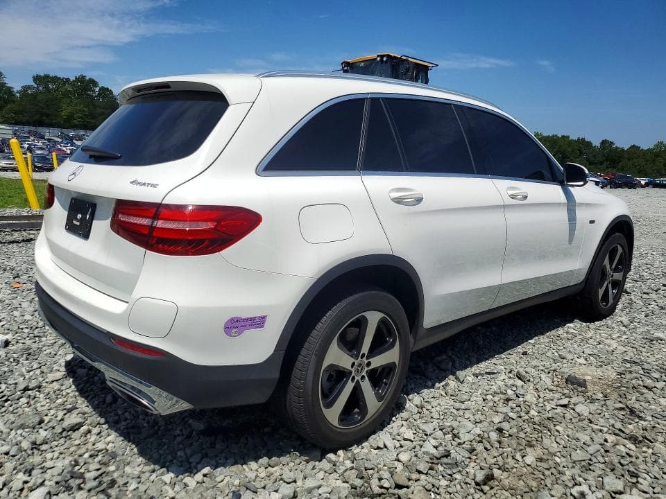2019 MERCEDES-BENZ GLC 350E 3