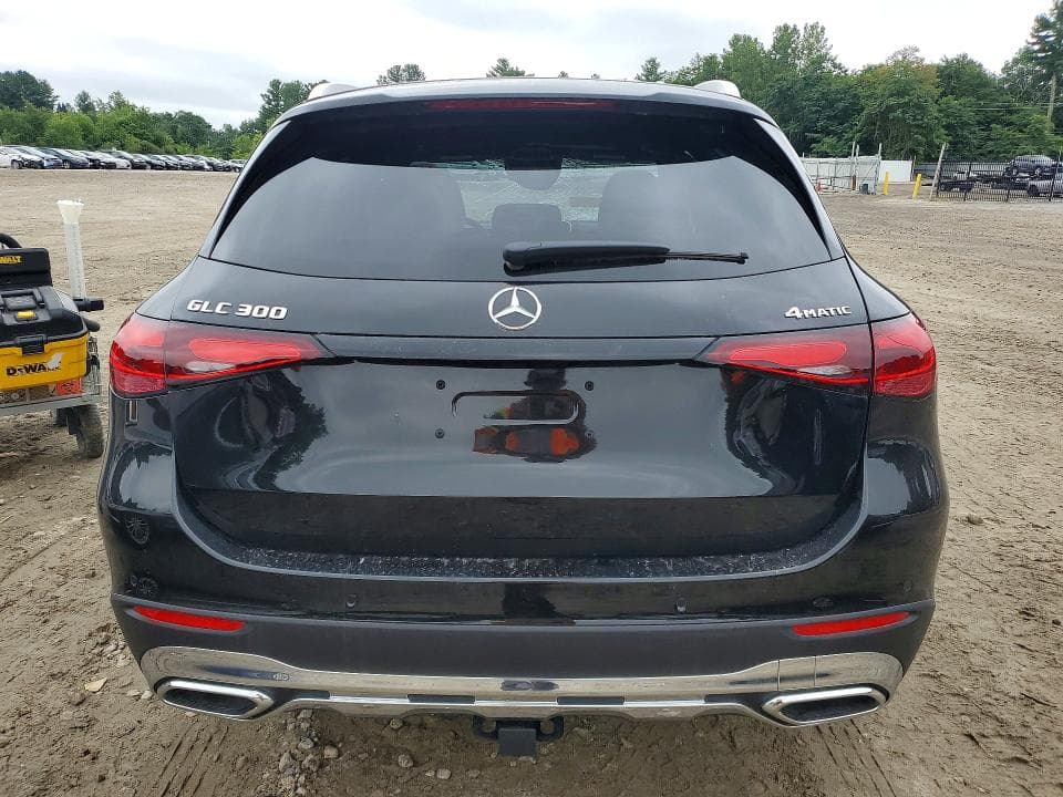 2026 MERCEDES-BENZ GLC 300 4MATIC 6