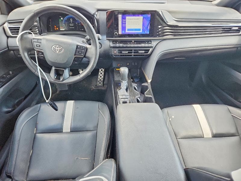 2025 TOYOTA CAMRY SE 8