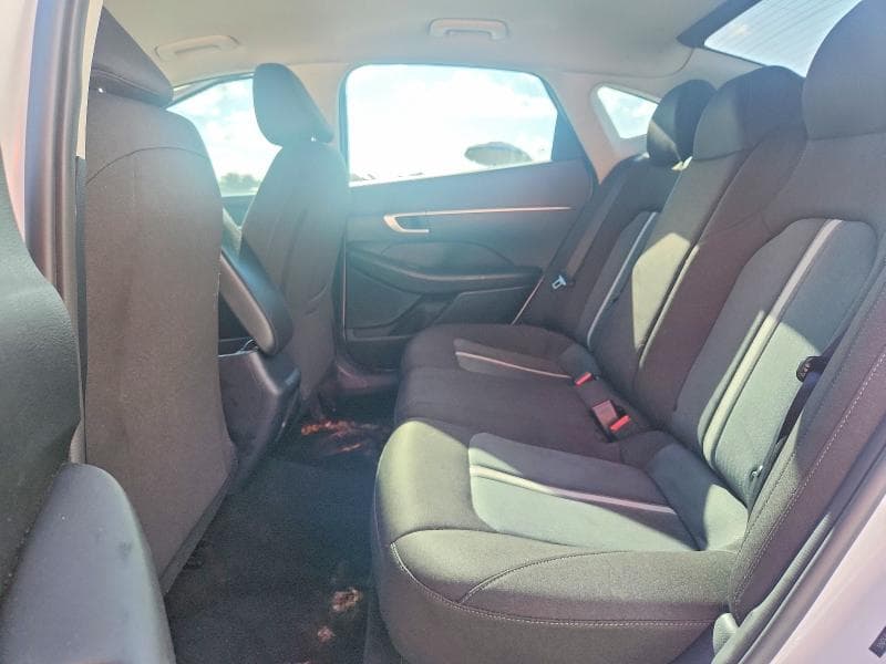 2021 HYUNDAI SONATA SE 10