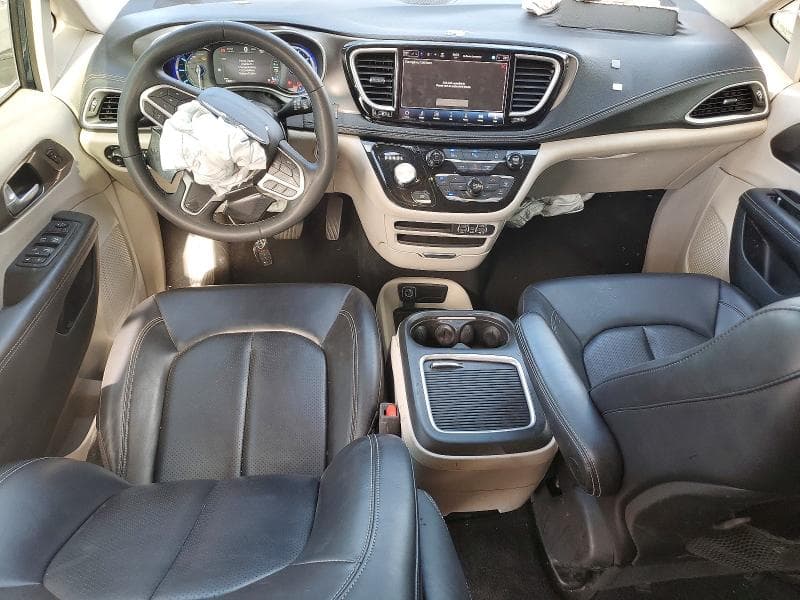 2024 CHRYSLER PACIFICA HYBRID SELECT 8