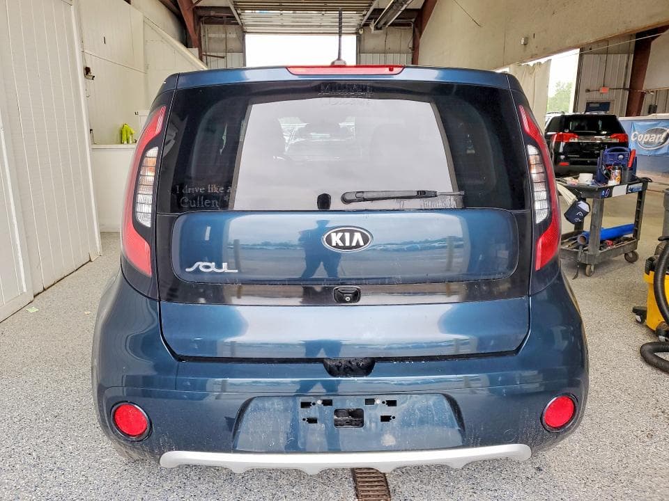 2018 KIA SOUL + 6