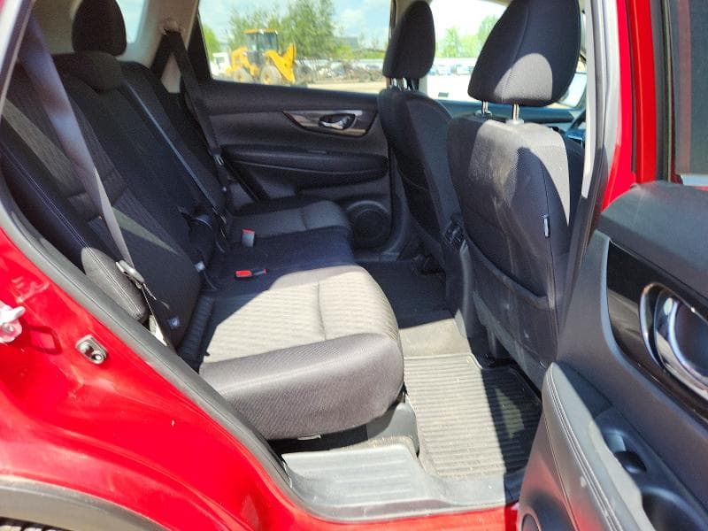 2017 NISSAN ROGUE SV 11