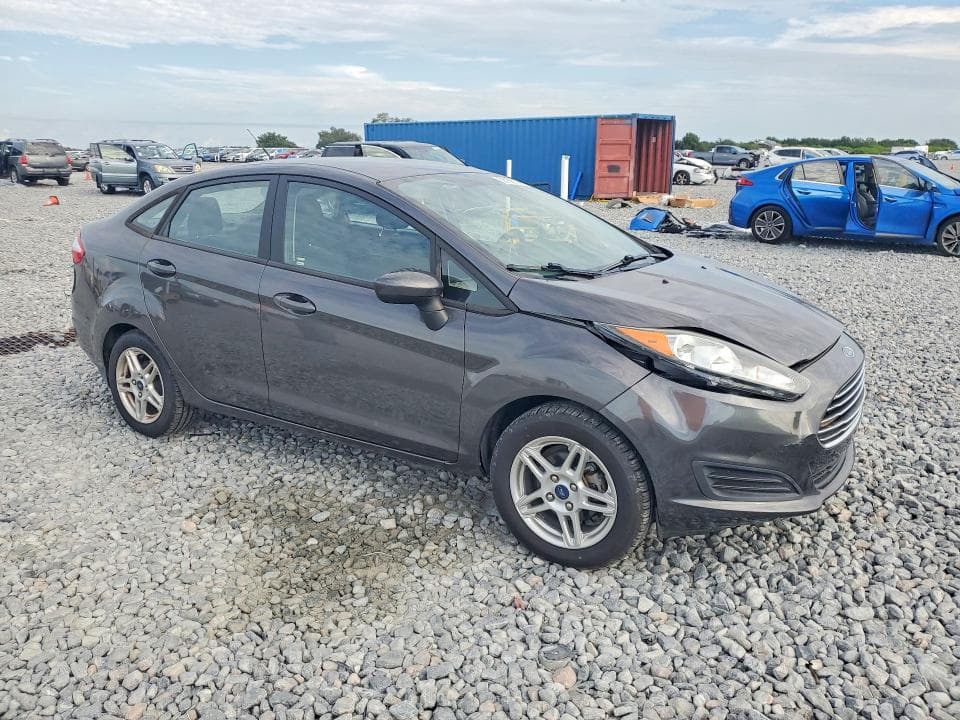 2017 FORD FIESTA SE 4