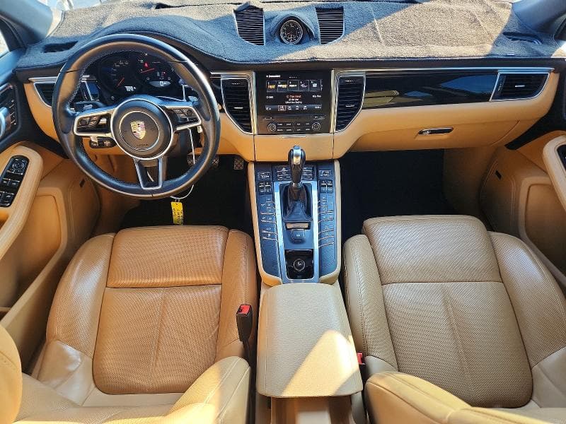 2018 PORSCHE MACAN 8