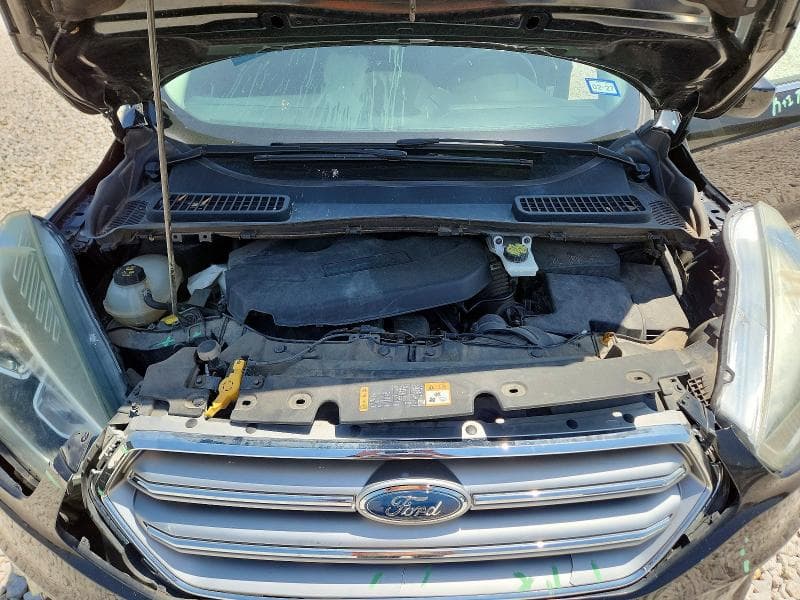 2017 FORD ESCAPE SE 11