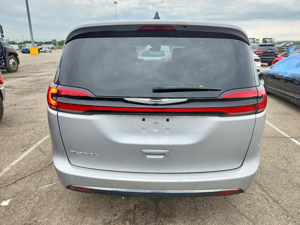 2024 CHRYSLER PACIFICA TOURING L 6
