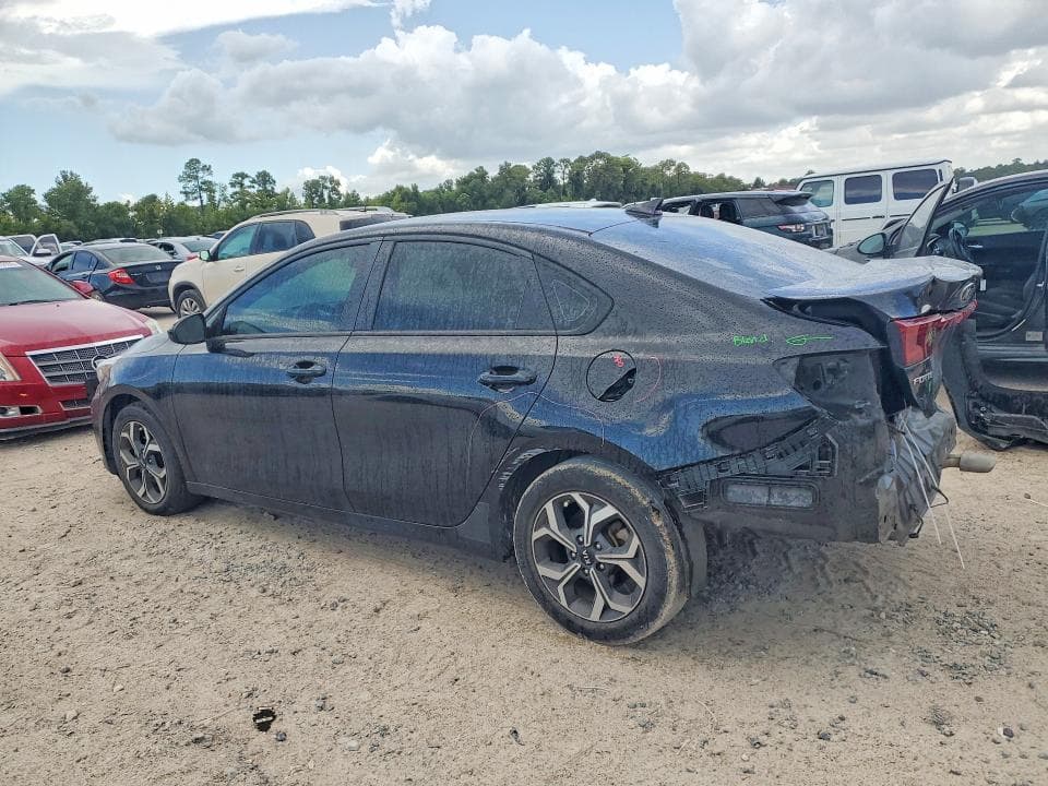 2021 KIA FORTE LXS 2