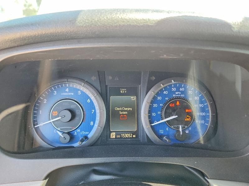 2018 TOYOTA SIENNA LE 9
