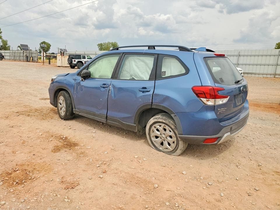 2021 SUBARU FORESTER 2