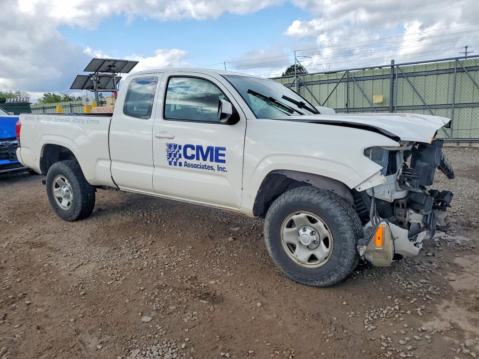 2018 TOYOTA TACOMA SR 4