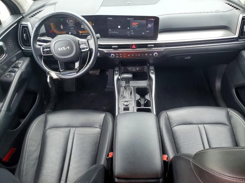 2024 KIA SORENTO S 8