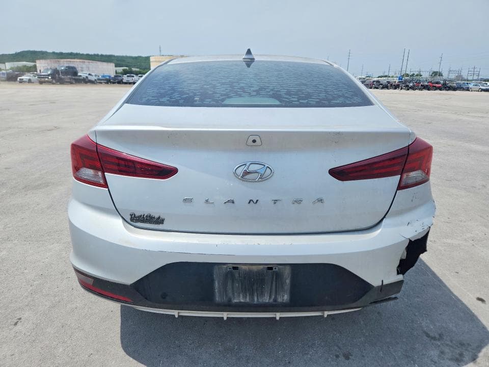 2019 HYUNDAI ELANTRA SEL 6