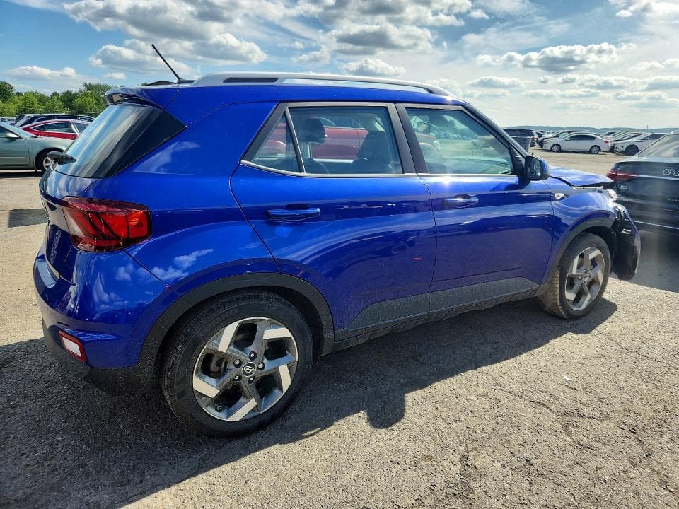 2024 HYUNDAI VENUE LIMITED 3