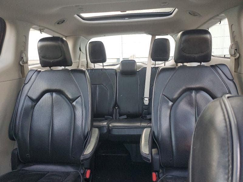 2019 CHRYSLER PACIFICA LIMITED 10