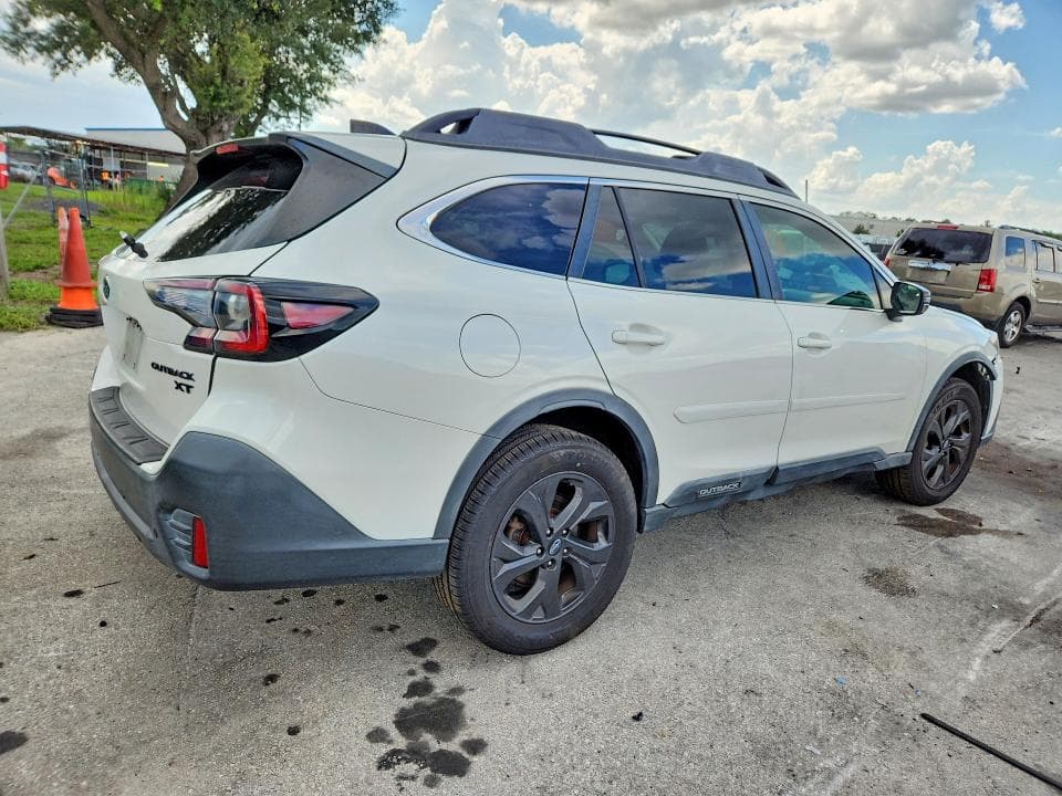 2021 SUBARU OUTBACK ONYX EDITION XT 3