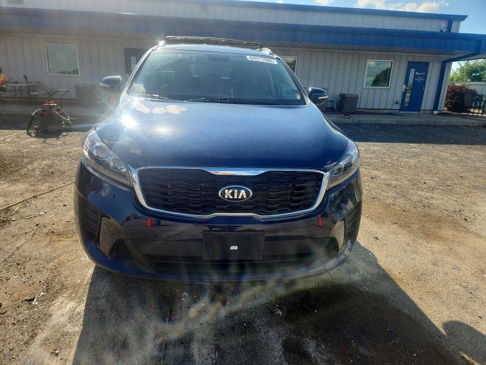 2019 KIA SORENTO LX V6 5